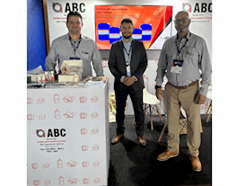 No estande da ABC, esq. Anderson, Conrado e Jose C